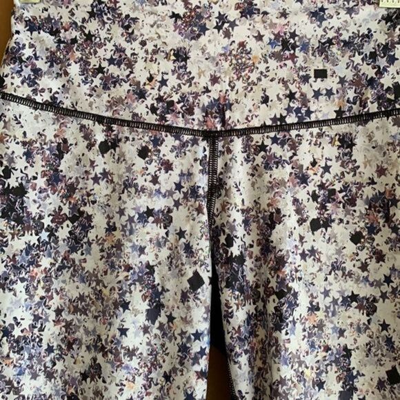 Victoria’s Secret Sport Knockout Star Tights/Leggings - Picture 2 of 7